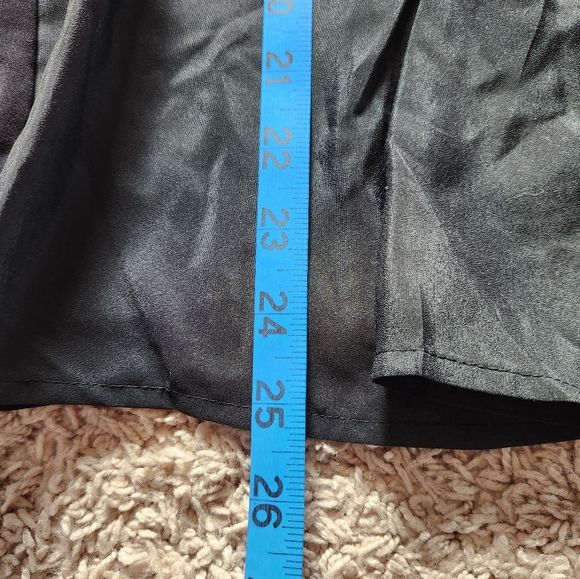 Banana Republic sleeveless blouse - Picture 9 of 9